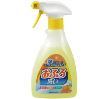 Чистящая спрей-пена для ванны Nihon Foam Spray Bathing Wash с антибактериальным эффектом и апельсиновым маслом, 400 мл