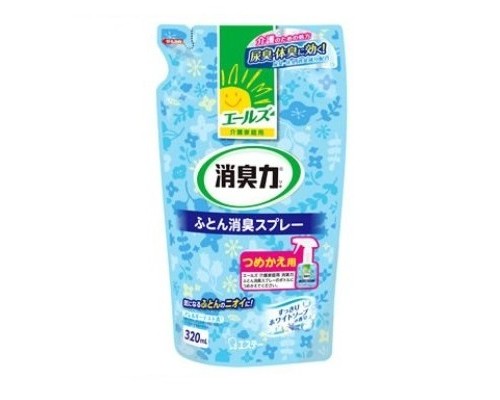 LION Спрей-освежитель "SHOSHU RIKI" для нейтрализации специфичных запахов с текстиля (аромат цветочного мыла) 320 мл мягкая упаковка