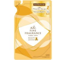 LION Кондиционер-спрей для тканей с цветочно-мускусным ароматом FaFa Fine Fragrance «Beaute» 270 мл (мягкая упаковка)